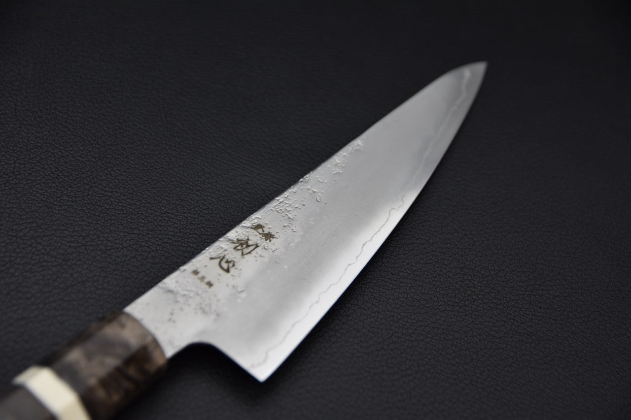 Hatsukokoro santoku 150 mm — profil de lame, côté droit