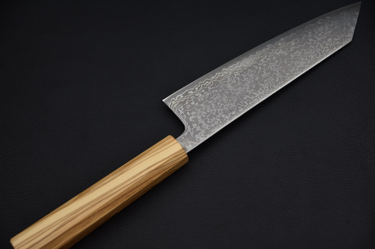Couteau japonais bunka, détail de la pointe en k-tip
