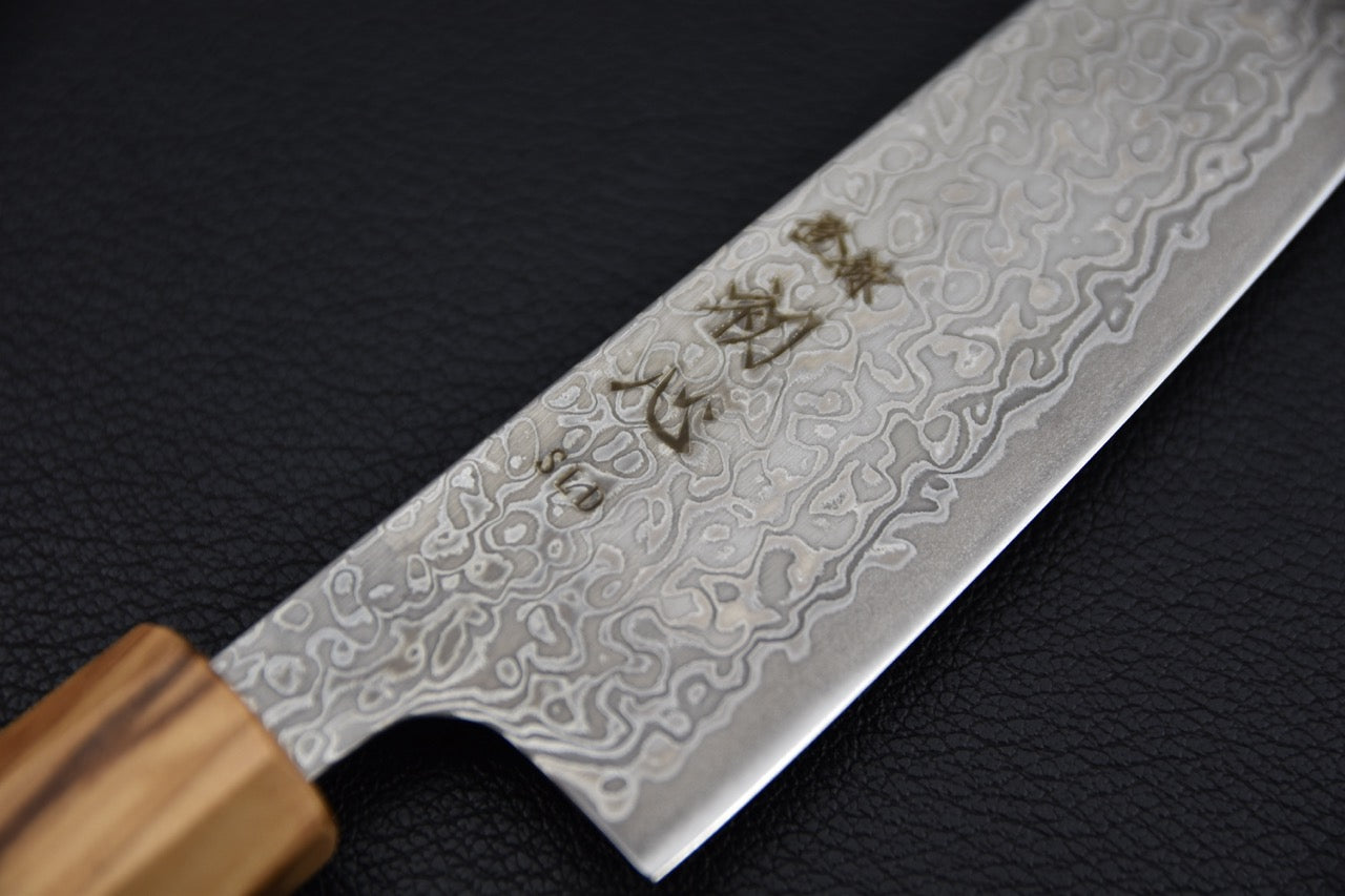 Petty japonais Hatsukokoro — détail du tranchant et de la pointe fine