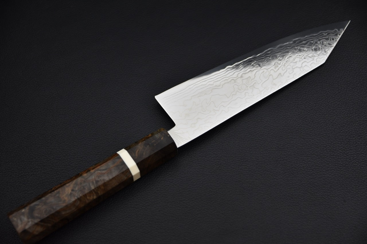 Hatsukokoro bunka 180 mm — vue de profil côté damas, manche et virole claire