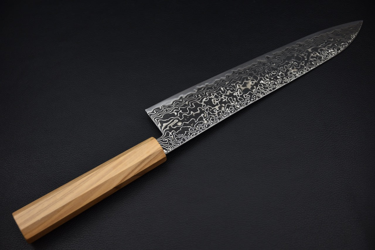 Couteau japonais gyuto 210 mm, vue du talon et hauteur de lame