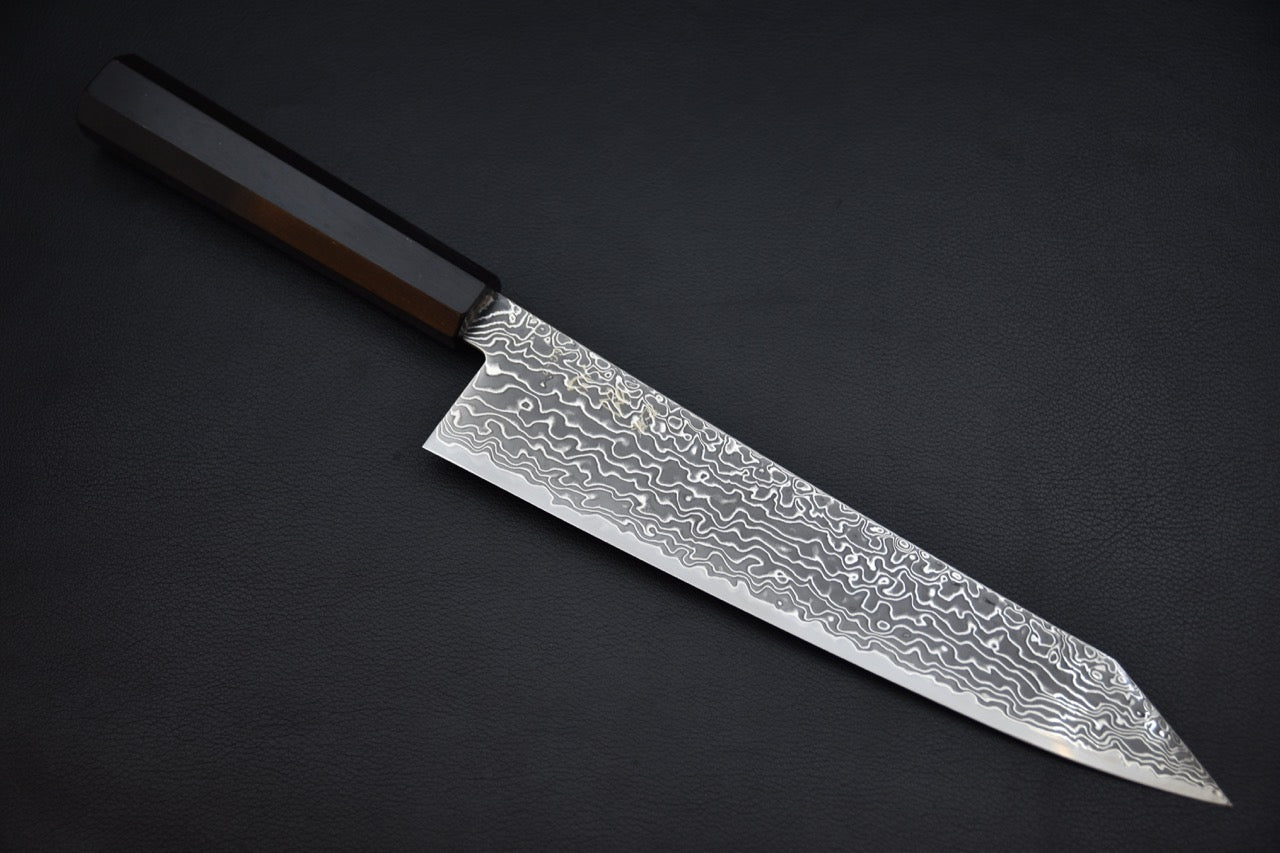 Couteau japonais kiritsuke 240 mm, vue complète de la lame et du manche en ébène