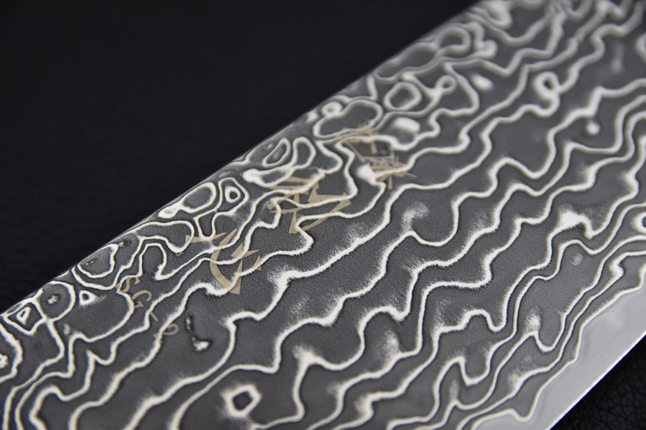 Couteau japonais kiritsuke, détail de la pointe en k-tip