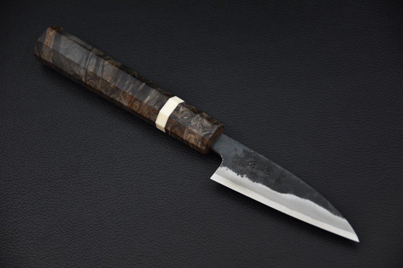 Couteau japonais avec manche en bois foncé