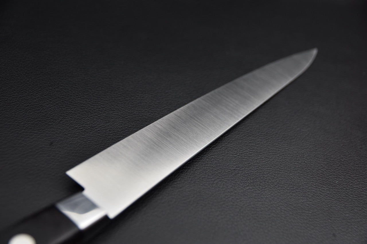 Hitohira petty 210 mm — manche Pakka, vue rapprochée, couteau japonais