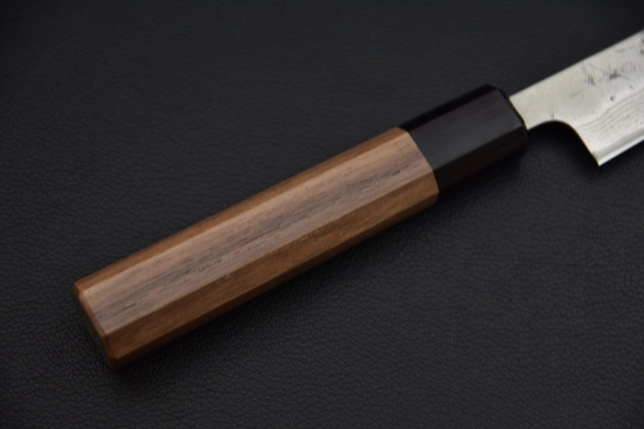Hitohira petty 135 mm couteau japonais — détail du manche octogonal en noyer et virole noire
