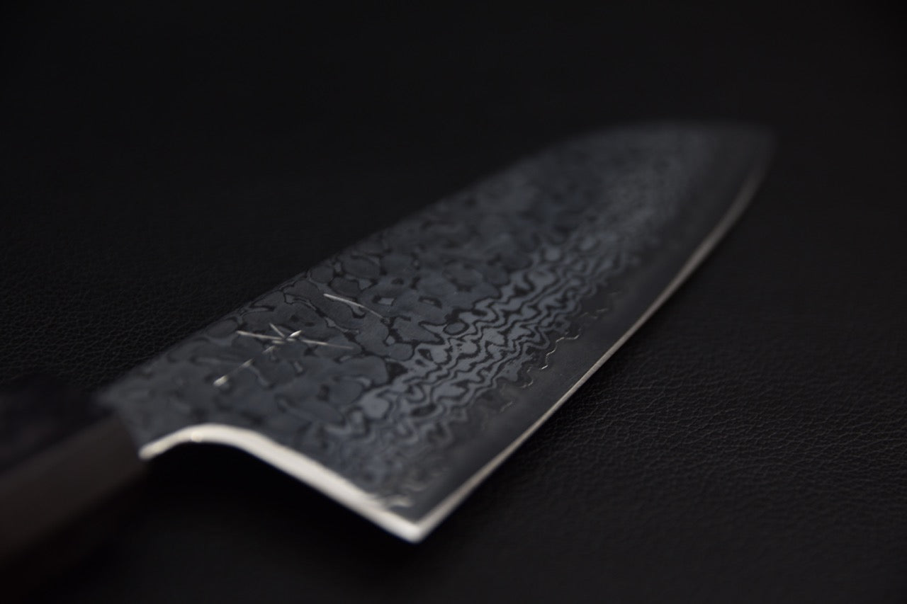 hitohira-futana-s3-tsuchime-damascus-santoku-170mm-noyer_2.jpeg,Hitohira Futana S3 Tsuchime Damascus Santoku 170mm Noyer - vue 2
