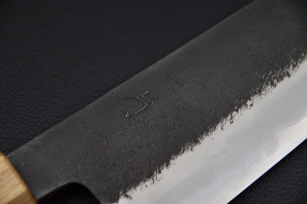 Hitohira bunka 180 mm — pointe k-tip inversée, détail de la lame, couteau japonais