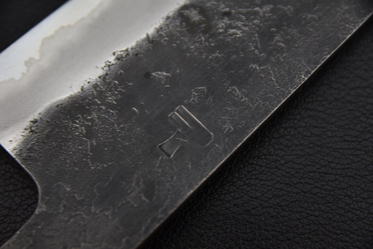 Gyuto japonais 210 mm — jonction entre la lame et le manche en tagayasan