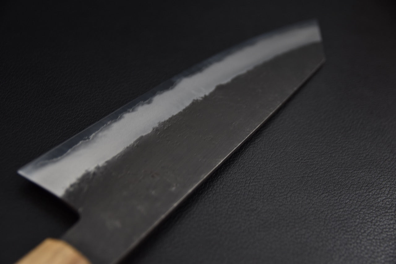 Hitohira kiritsuke 210 mm couteau japonais — talon de lame et jonction manche