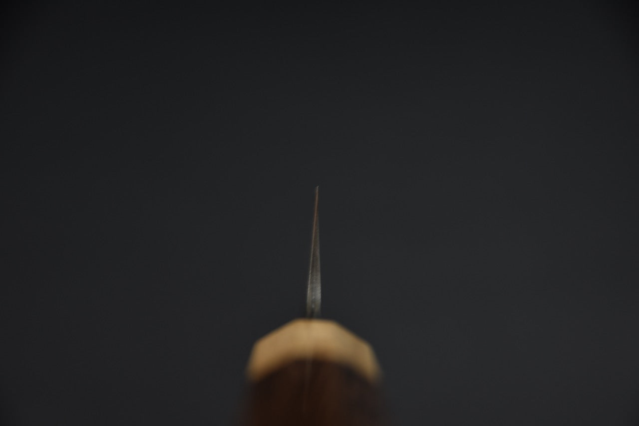 Petty 90 mm sanmai — vue d'ensemble sur fond neutre, lame et manche