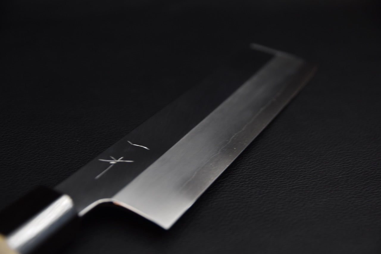 Hitohira Nakagawa usuba 210 mm — profil de lame, dos droit et talon carré
