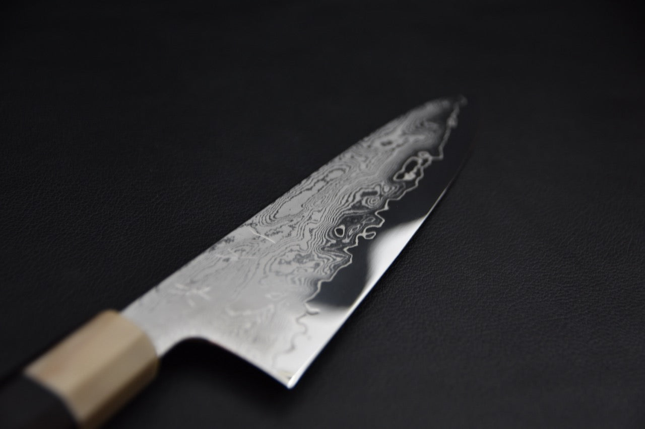 Couteau japonais gyuto 210 mm : vue d'ensemble de profil