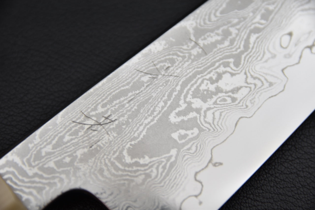 Couteau japonais gyuto 210 mm : lame en Ginsan, côté gauche