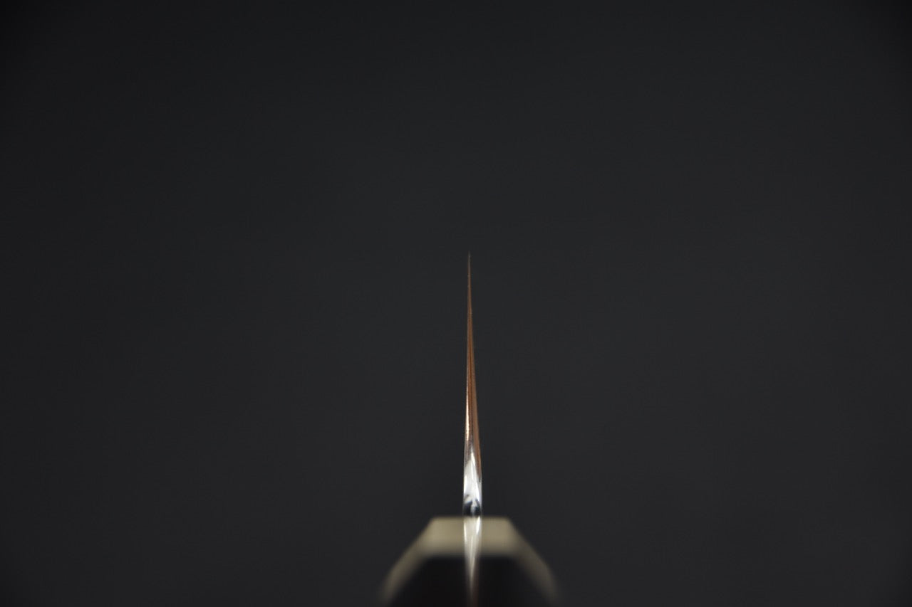 Couteau japonais gyuto 210 mm : finition de la lame en Ginsan
