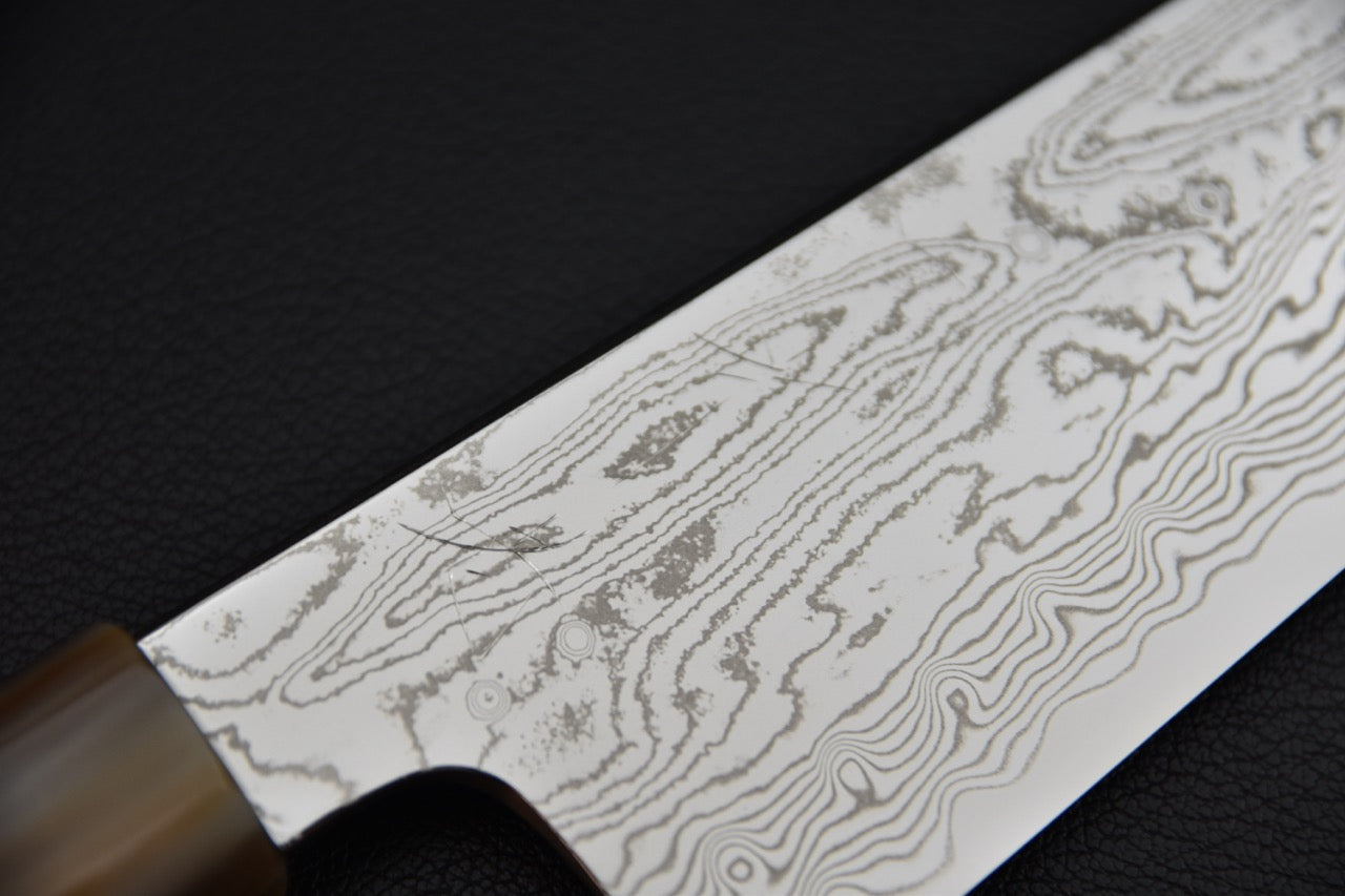 Hitohira gyuto 210 mm — détail du tranchant et de la pointe