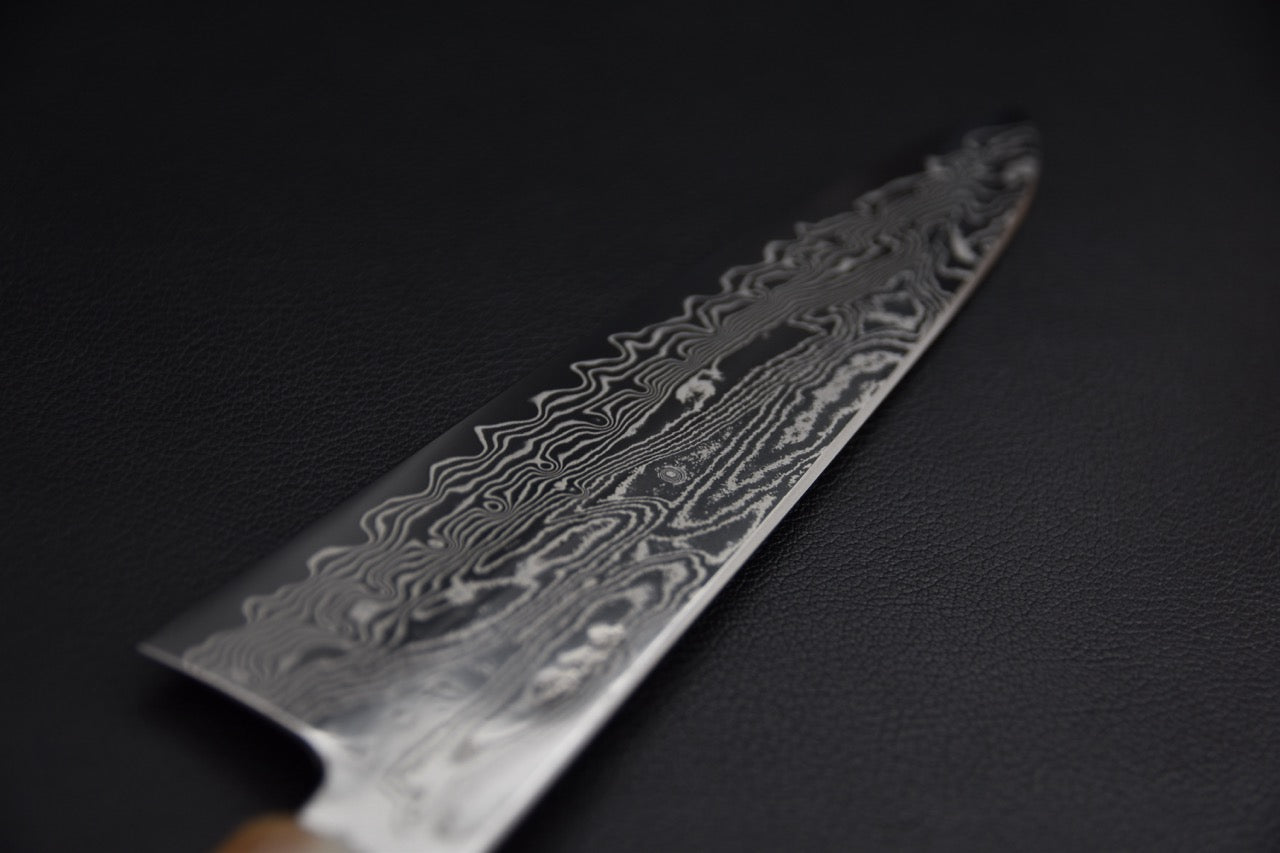 Hitohira gyuto 210 mm — jonction entre la lame et le manche wa en ébène