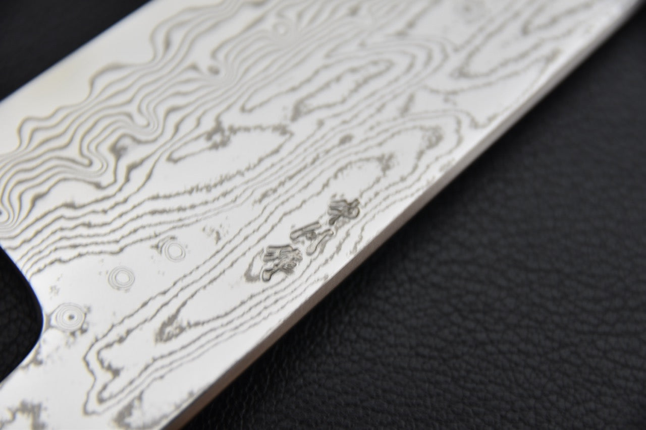 Hitohira gyuto 210 mm — manche wa en ébène, vue de trois quarts