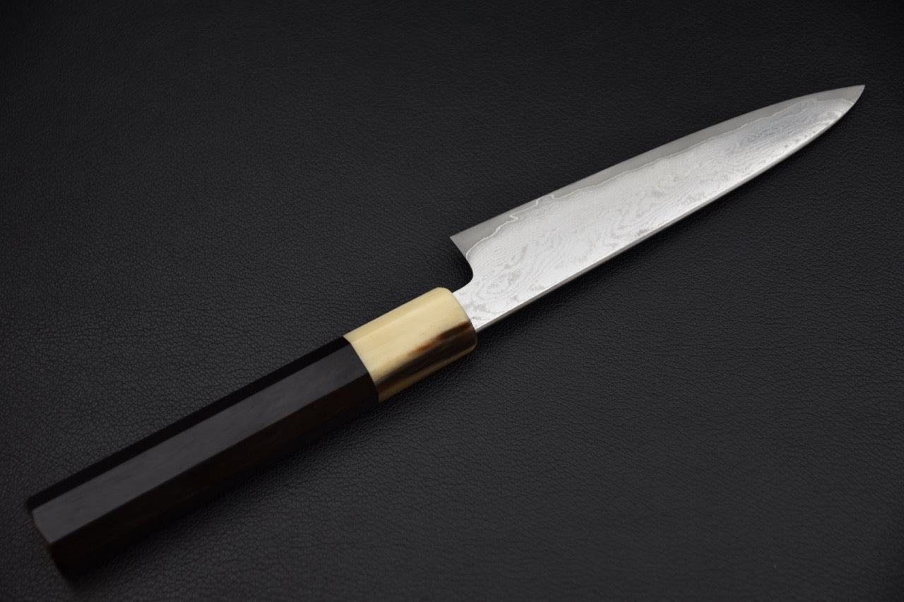 Couteau japonais petty — tranchant et biseau en VG10 poli