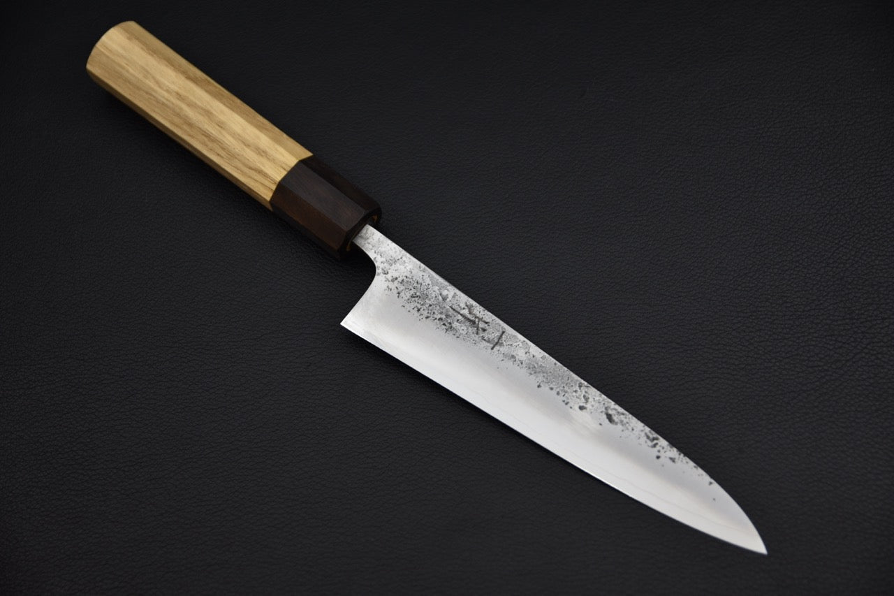Hitohira Nihei petty 150 mm SKD — vue d'ensemble, manche wa en châtaignier