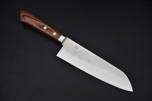 Hitohira santoku 170 mm finition nashiji — vue complète couteau japonais