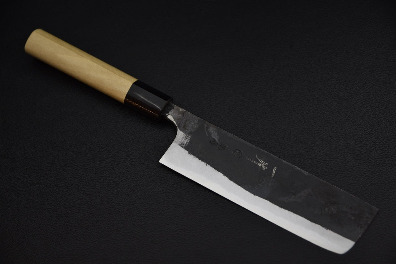 Nakiri japonais 135 mm en Aogami #1, vue complète sur fond neutre
