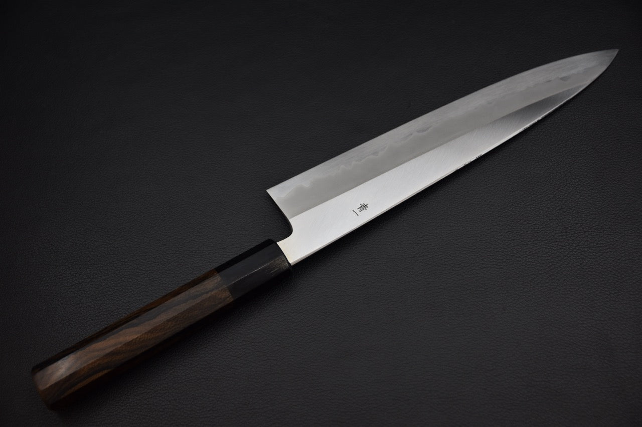Hitohira Tanaka gyuto 240 mm couteau japonais — verso de lame, finition lisse