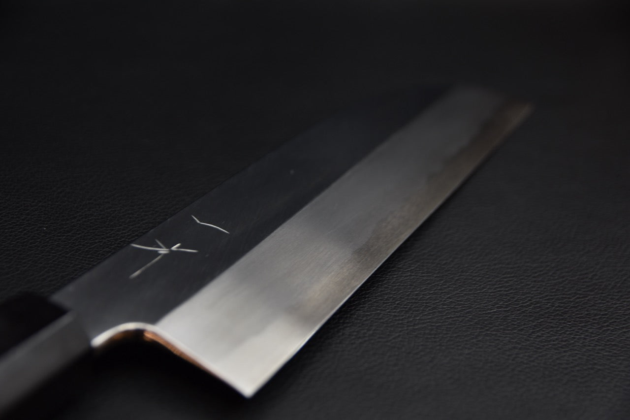 Kamagata usuba 225 mm — profil de lame, dos courbé vers la pointe