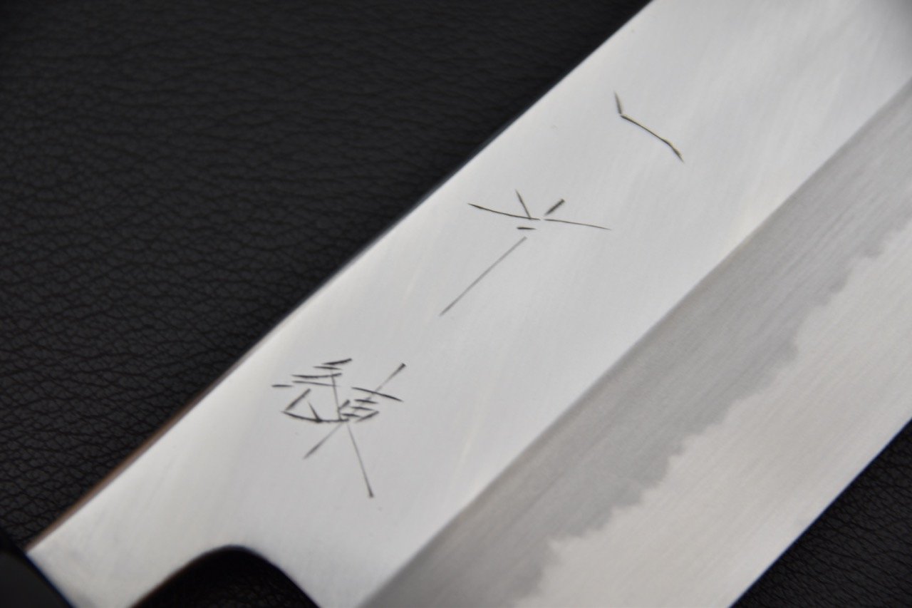 Lame de couteau Nakiri avec inscriptions japonaises