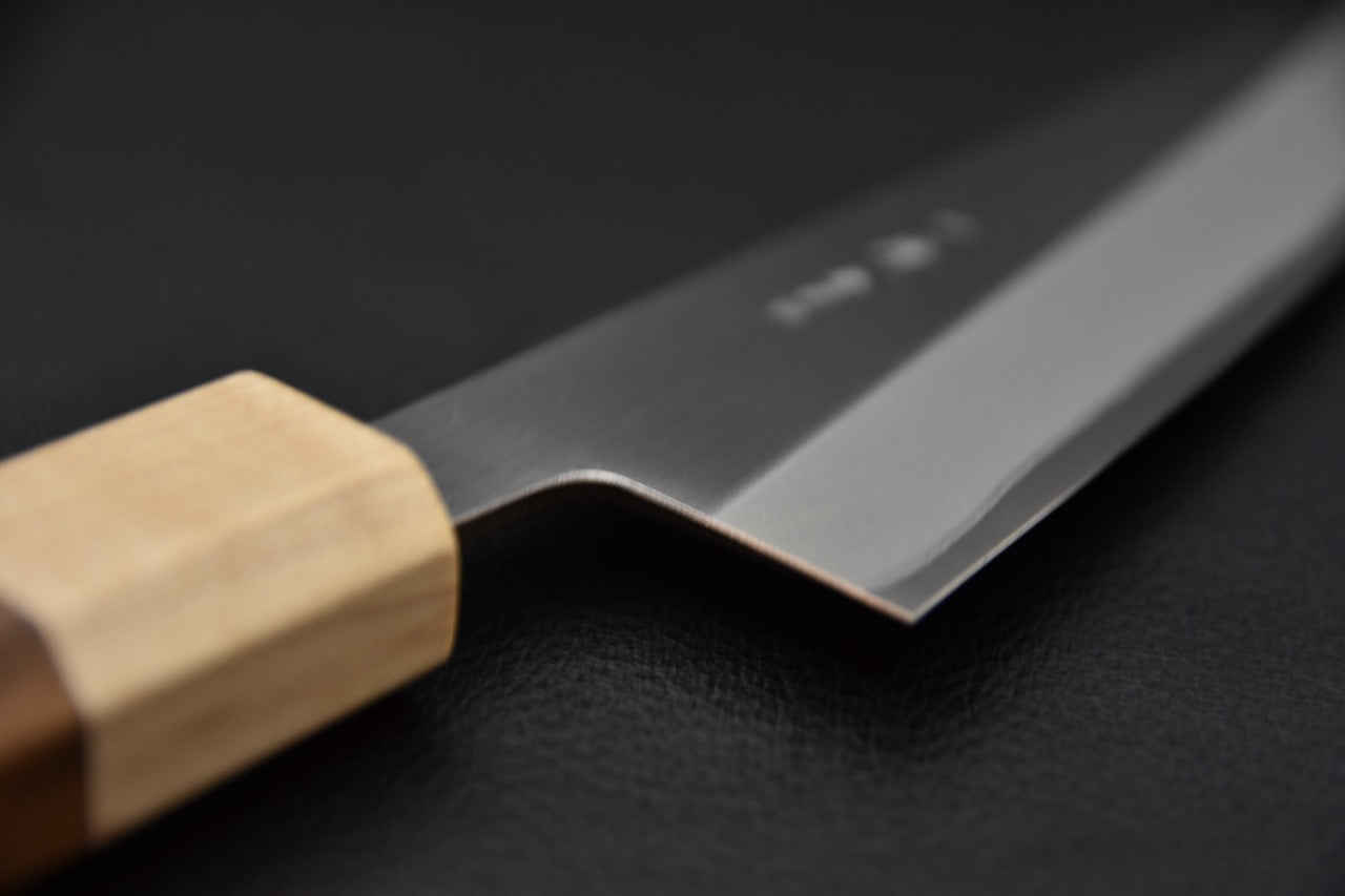 Hitohira TD honesuki 150 mm — tranchant et talon, vue rapprochée