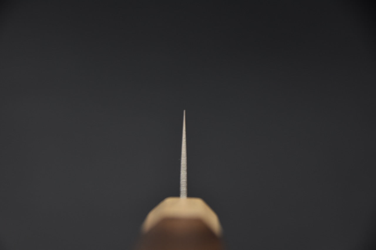 Hitohira TD honesuki 150 mm — vue d'ensemble sur fond neutre, Japanese knife