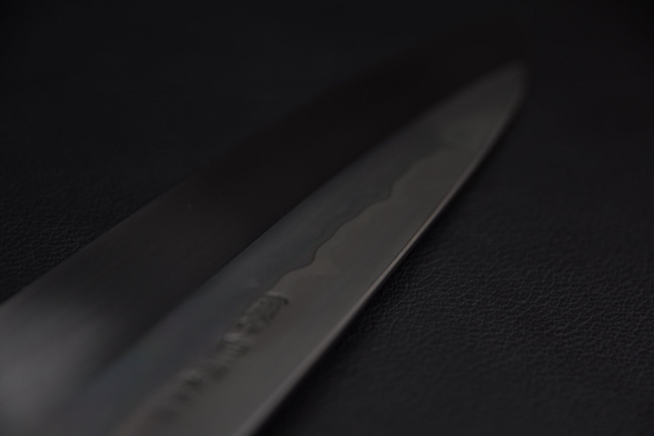 Couteau japonais gyuto 240 mm, talon de la lame