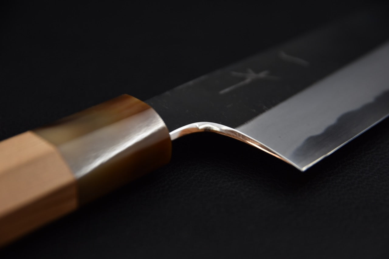 hitohira-togashi-shirogami-2-kurouchi-kiritsuke-gyuto-210mm-yakusugi_7.jpeg,Hitohira Togashi Shirogami #2 Kurouchi Kiritsuke Gyuto 210mm Yakusugi - vue 7
