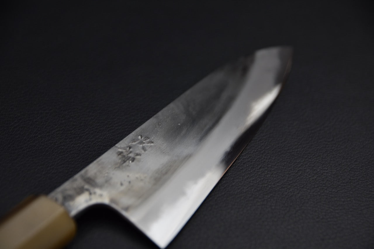 Jiro Nakagawa petty 150 mm — détail de la pointe et du tranchant