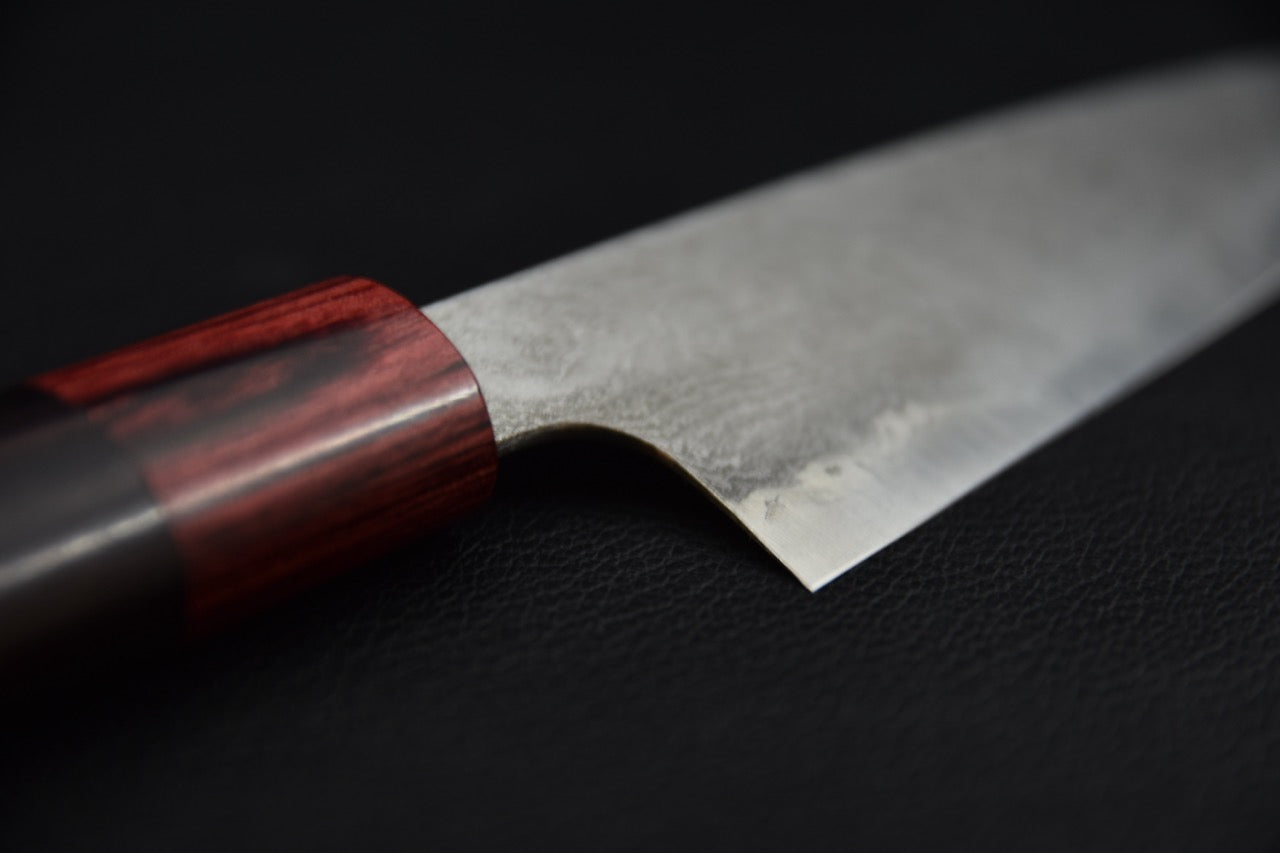 Petty japonais VG10 130 mm, vue en angle trois quarts