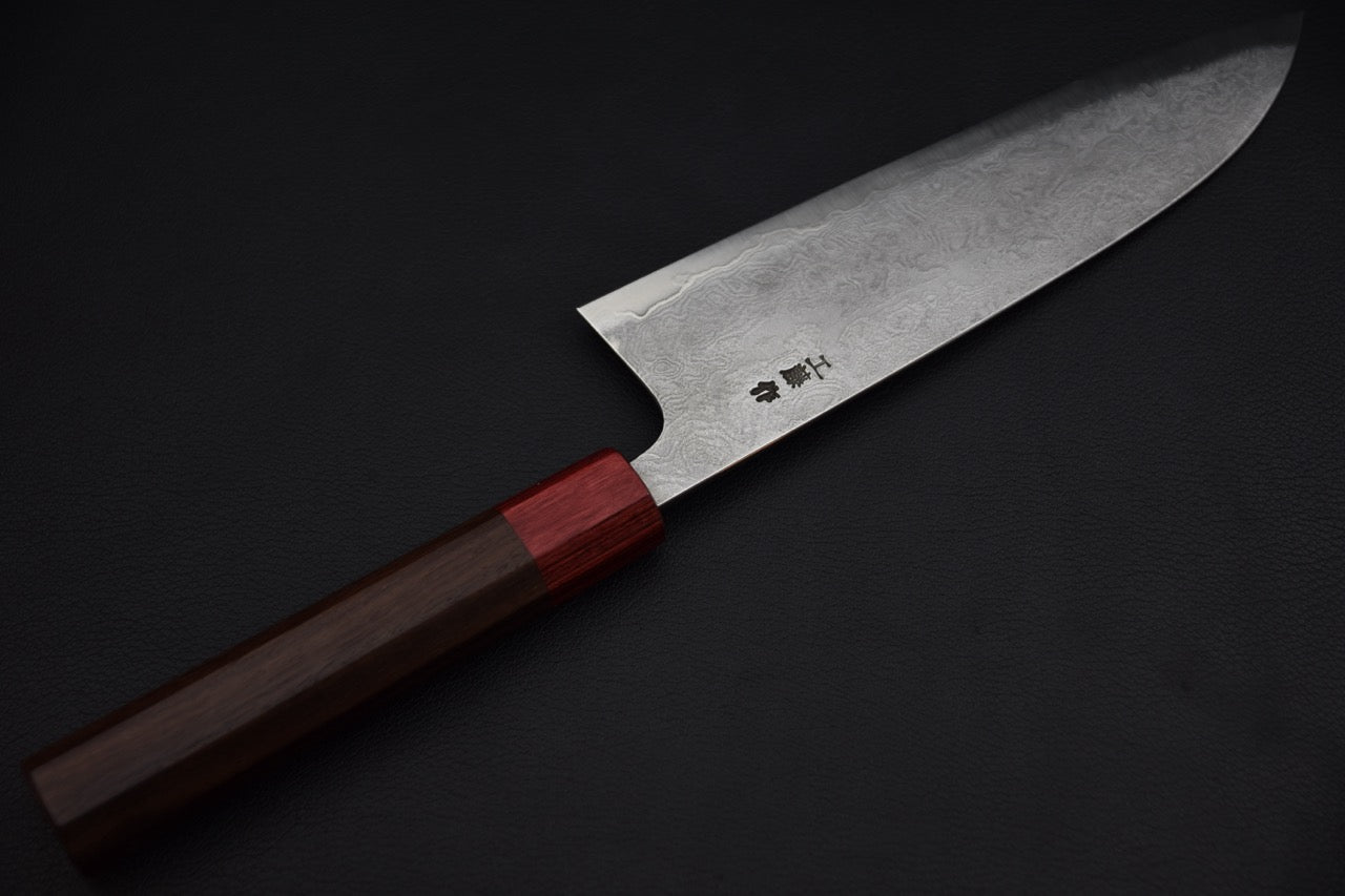 Santoku couteau japonais 180 mm — vue du plat de lame, côté gauche