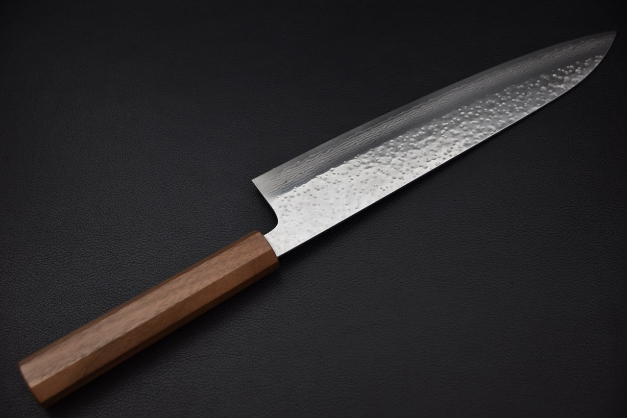 Couteau japonais gyuto 240 mm — vue du tranchant, construction sanmai