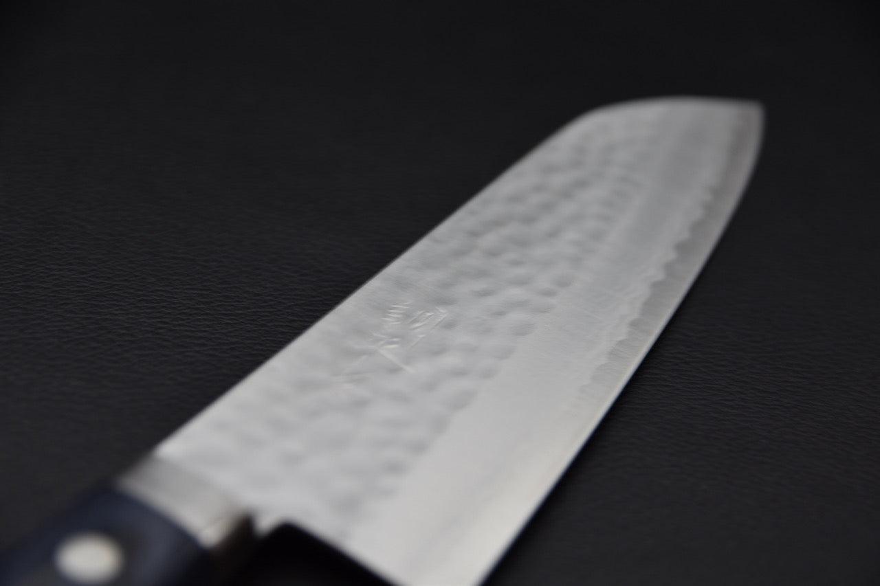 Santoku couteau japonais 170 mm — profil de lame, bout arrondi visible