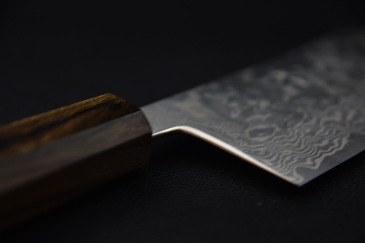 Couteau japonais Tsubaki avec lame en acier Damascus et manche en bois de Bubinga