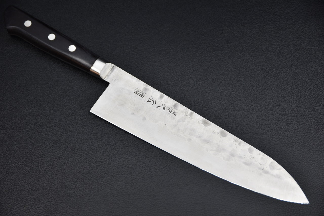 Gyuto 210 mm Shirogami #1 — vue complète, couteau japonais sur fond neutre