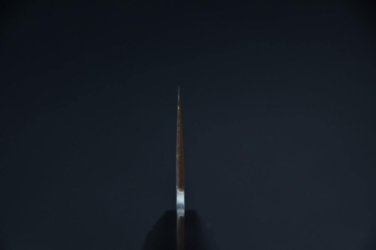 Nigara Hamono gyuto 210 mm — vue de dos du tranchant, épaisseur au fil