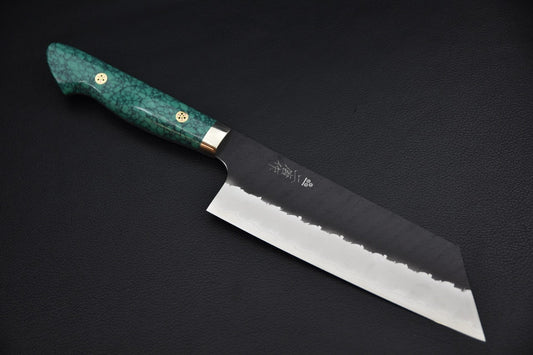 Couteau japonais nakiri SG2 — vue complète, manche yo vert et lame kurouchi tsuchime