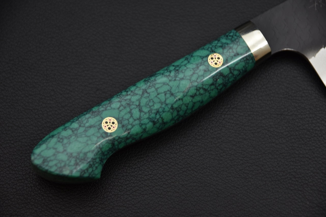 Couteau japonais nakiri SG2 — gros plan sur le manche yo composite vert veiné