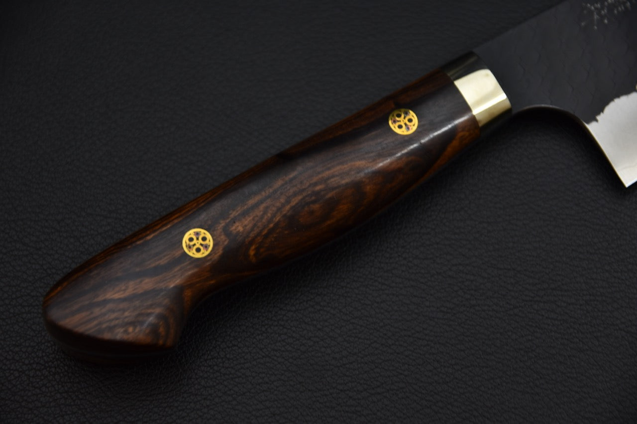 Santoku SG2 sanmai — vue du talon de lame et jonction manche-lame