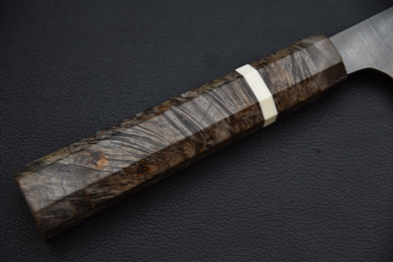 Couteau japonais kiritsuke 240 mm, vue du dos et du talon de la lame