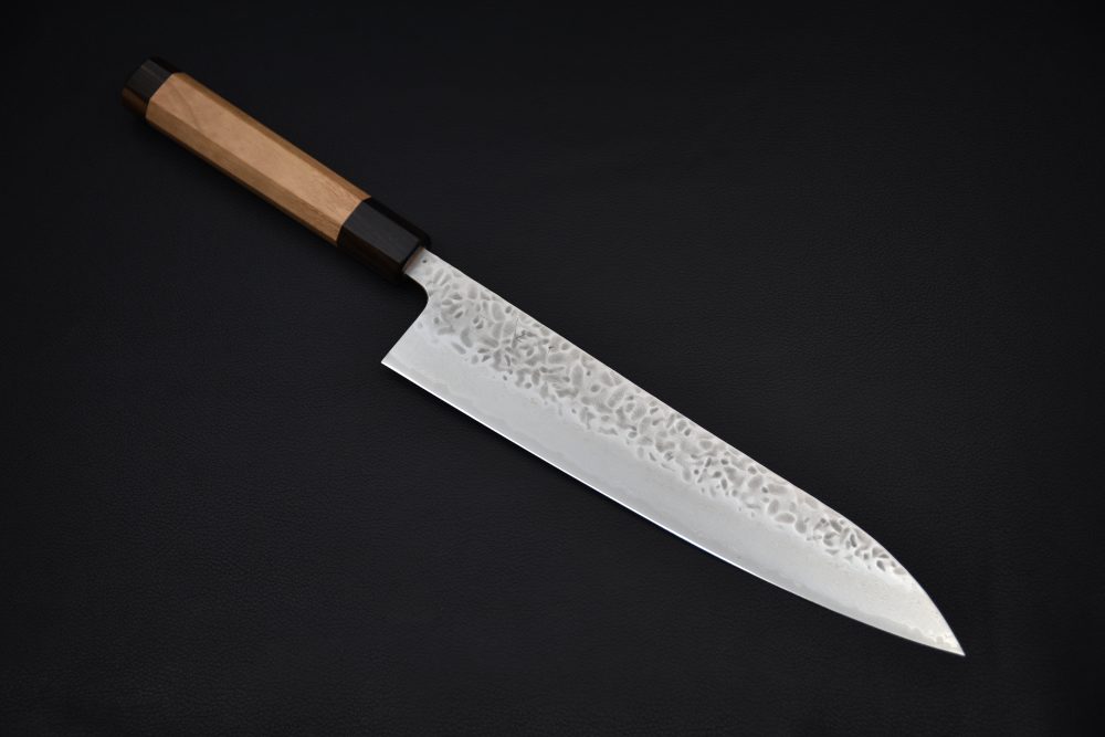 Hitohira Futana Stainless Tsuchime Damascus Gyuto 240mm Cerisier