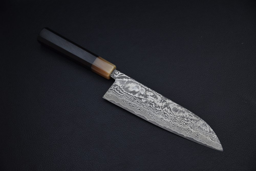 Shiro Kamo SG2 Kurozome Damascus Santoku 180mm Ébène