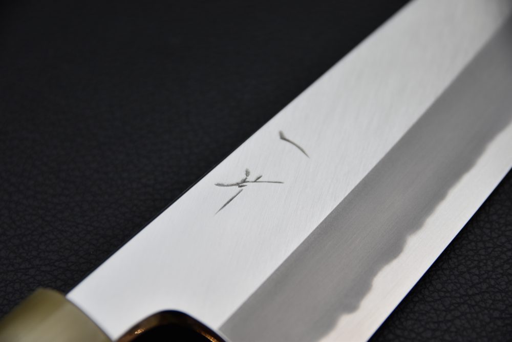 Hitohira Tanaka Kyuzo Aogami #1 Migaki Gyuto 210mm Taihei Ébène