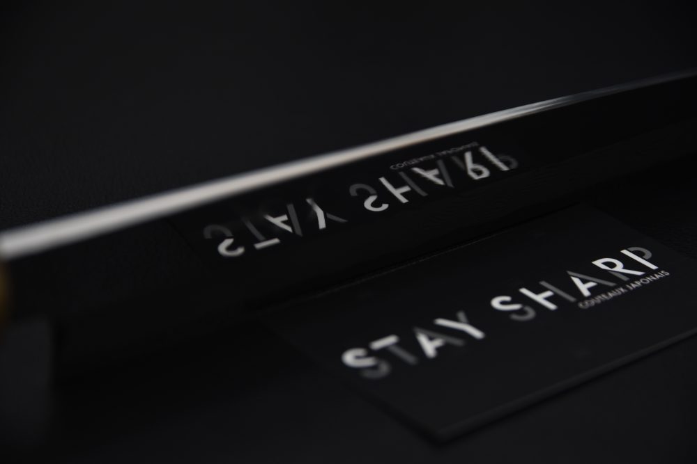 Hitohira Kikuchiyo Mosuke Enmon Shirogami #1 Yanagiba 270mm Ziricote (Mirror Polished/ Saya)