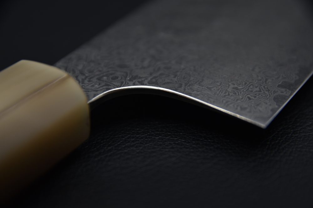 Hatsukokoro Ginyo Ginsan Tsuchime Damascus Nakiri 170mm Ébène